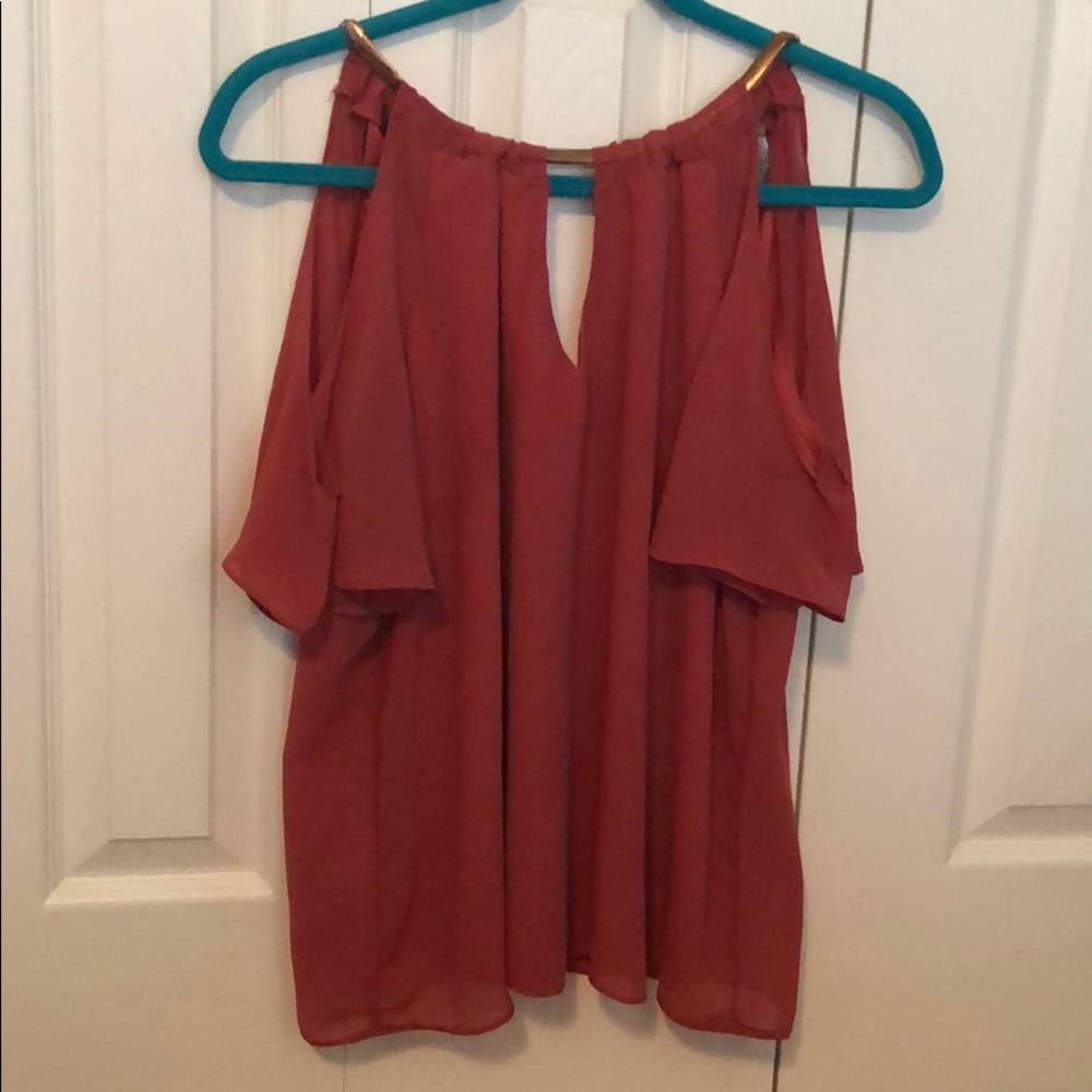 Short sleeve dress shirt